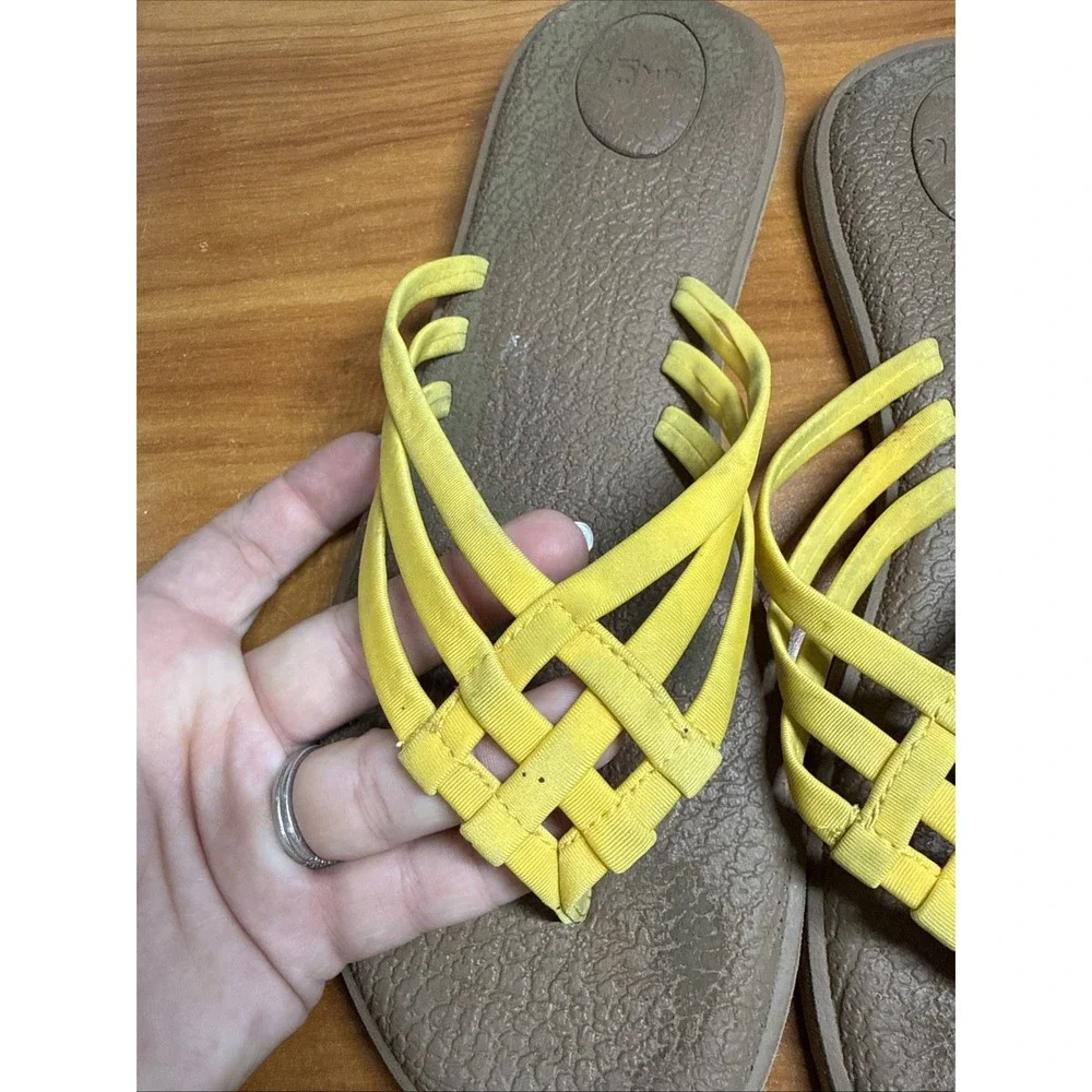 Sanuk Women's Yoga Salty Thong Sandals Yellow Size 9 Memory Foam Comfort